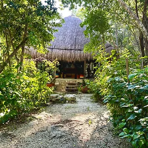 Campsite Glamping Bunga Lotus, Tulum